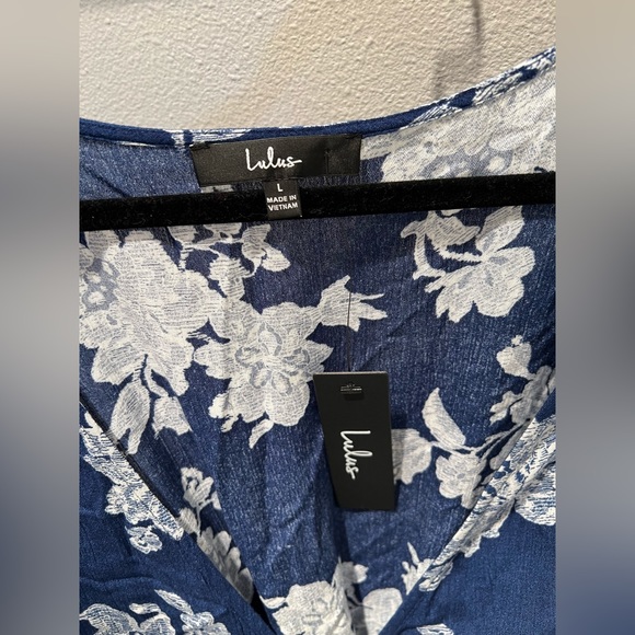 NWT Lulus Floral Wrap Dress - Picture 3 of 6
